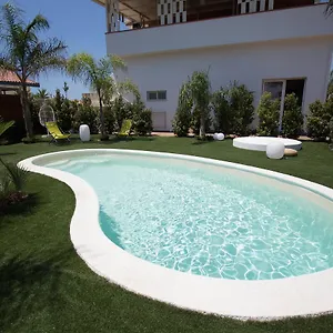 bella-villa.sicilyhotelsitaly.net/